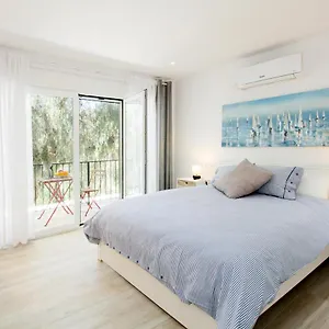 Perfectly Located Beachside In Elviria , Marbella Spain