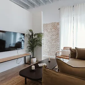 O&l Punonrostro Bright Minimalist , Seville Spain
